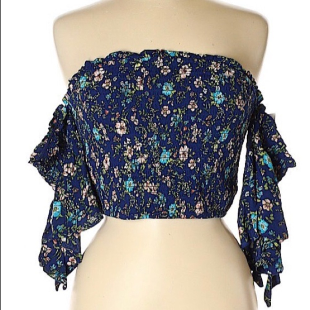 Xhilaration
Size LX/ Sleeve Top